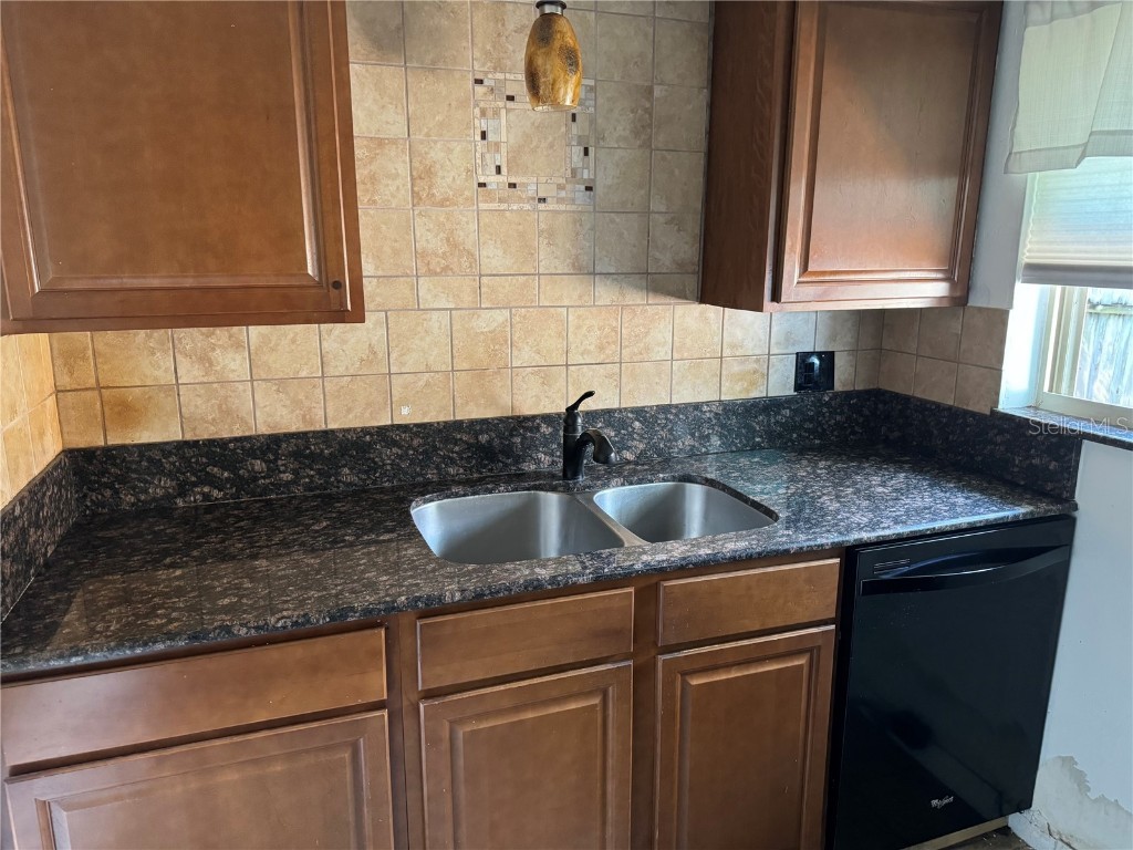 412 73rd Avenue Saint Pete Beach FL 33706 TB8430042 image4