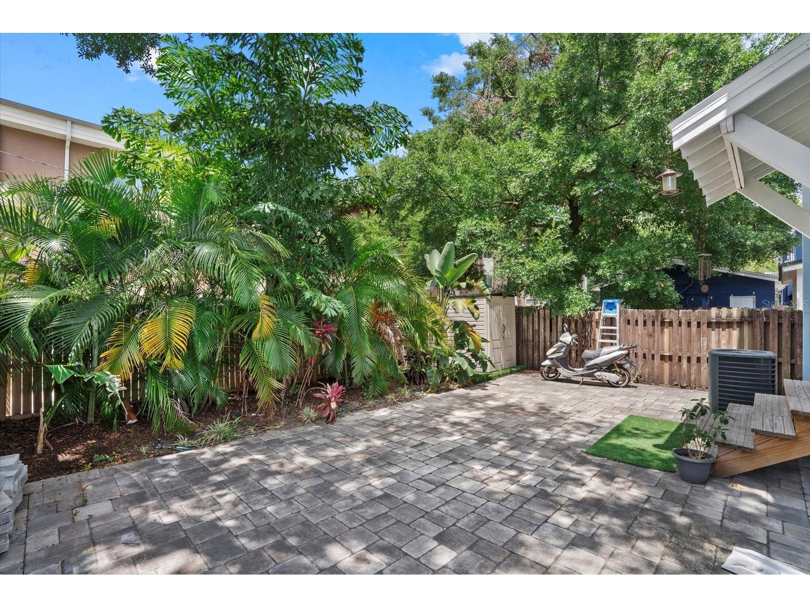 412 E Amelia Avenue Tampa FL 33602 A4680035 image23