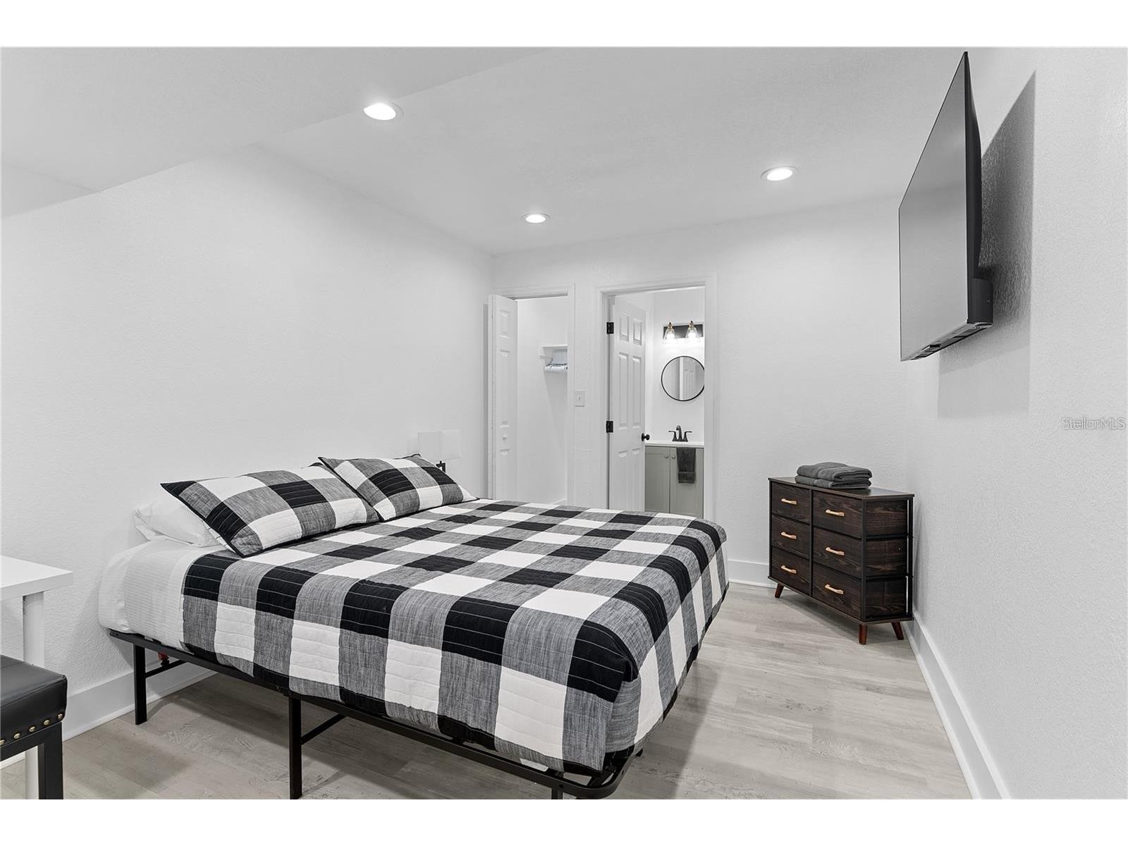412 E Harwood Street Orlando FL 32803 O6384540 image24
