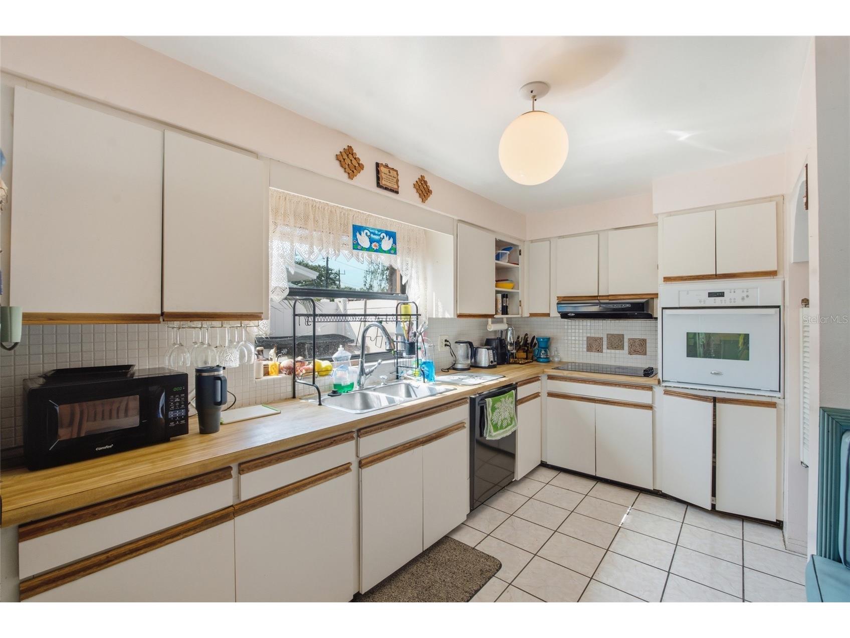 412 Hermosita Drive Saint Petersburg FL 33706 TB8527042 image10