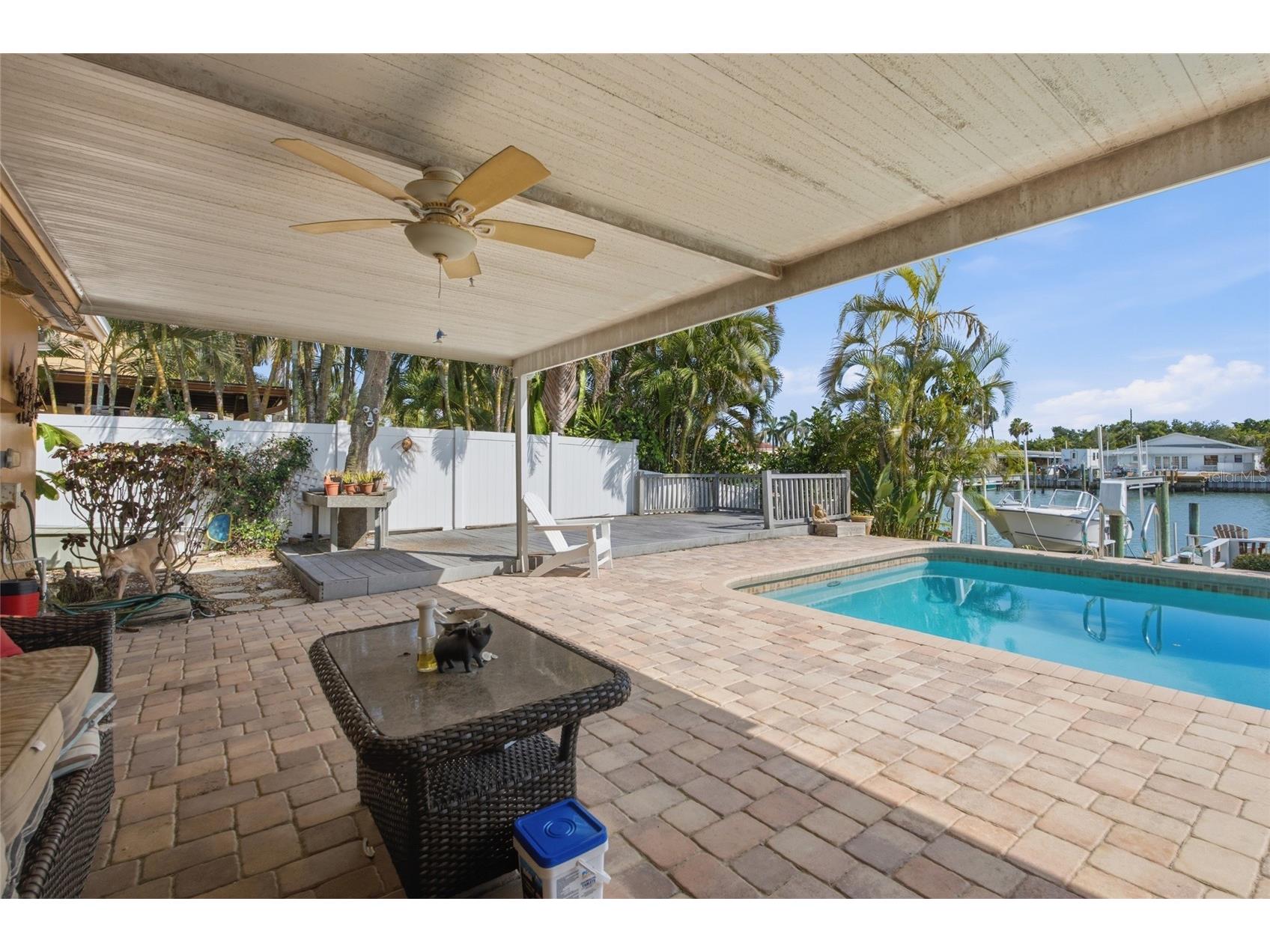 412 Hermosita Drive Saint Petersburg FL 33706 TB8527042 image21