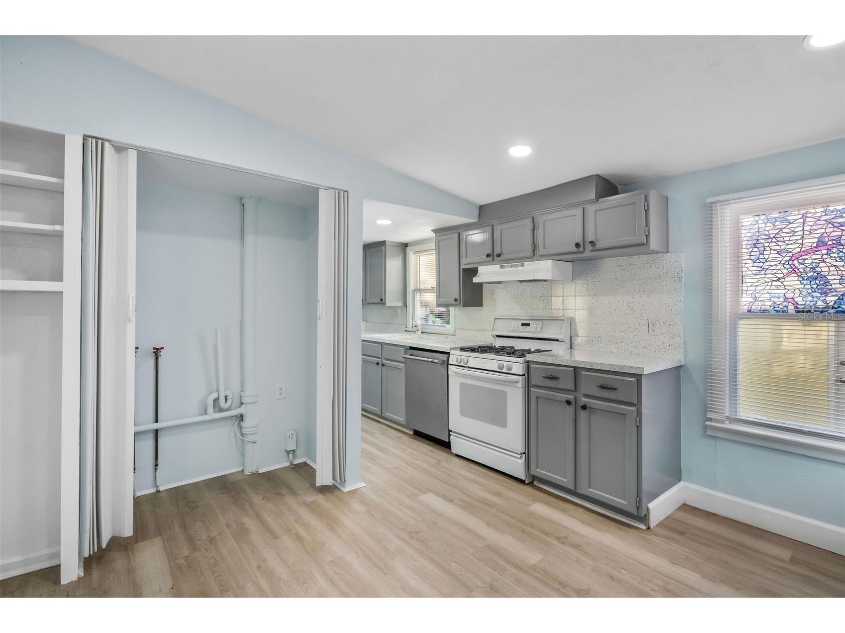 412 Pleasant Street Clearwater FL 33755 TB8499057 image4