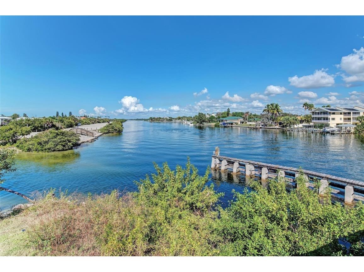 412 River Boulevard S Nokomis FL 34275 TB8363351 image32