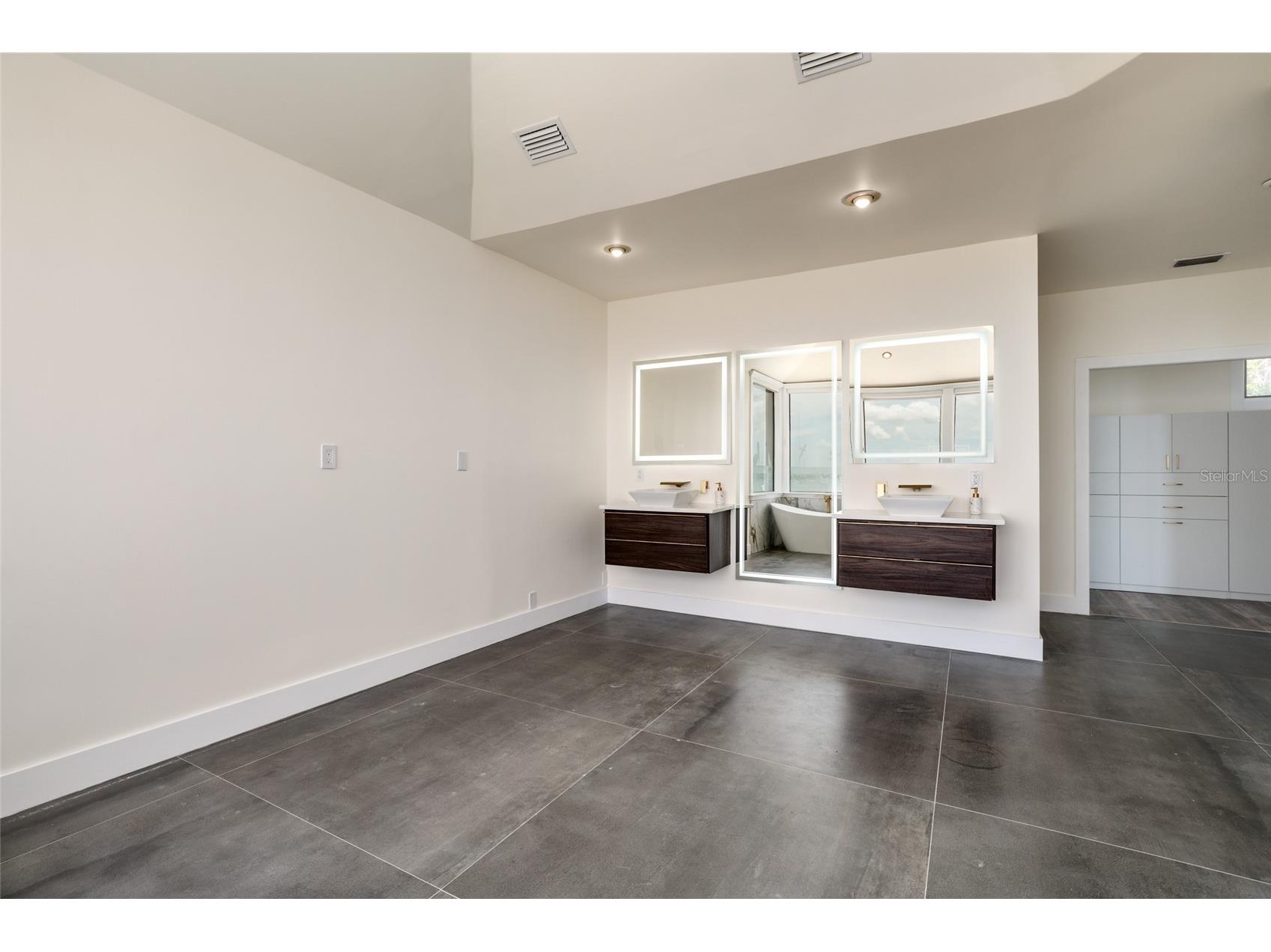 412 Shore Drive E Oldsmar FL 34677 TB8512698 image44