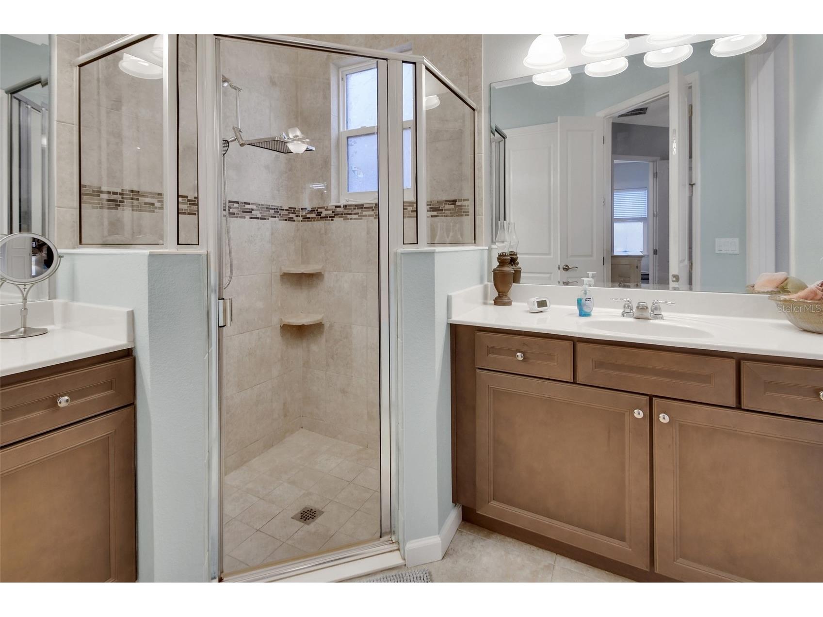 412 Tisbury Court Deland FL 32724 V4948420 image18