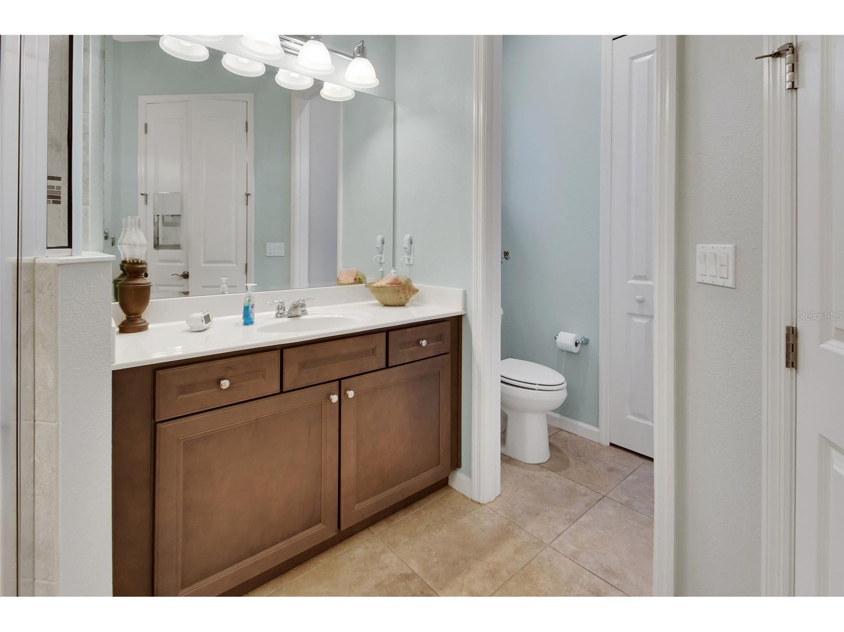 412 Tisbury Court Deland FL 32724 V4948420 image21