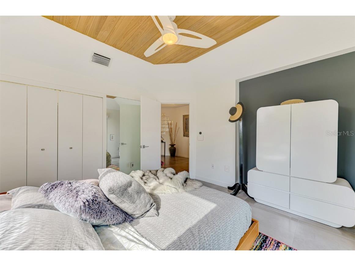 412 Treasure Boat Way Sarasota FL 34242 A4656961 image41