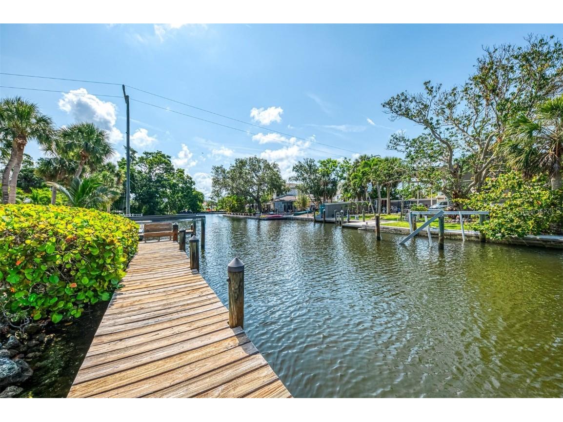 412 Treasure Boat Way Sarasota FL 34242 A4656961 image60