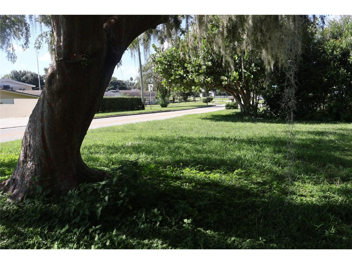 412 W Lake Summit Drive Winter Haven FL 33884 TB8451562 image22