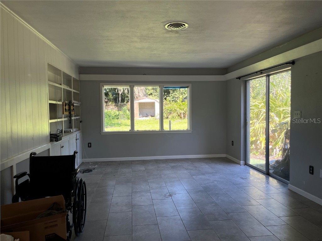 412 W Lake Summit Drive Winter Haven FL 33884 TB8451562 image8