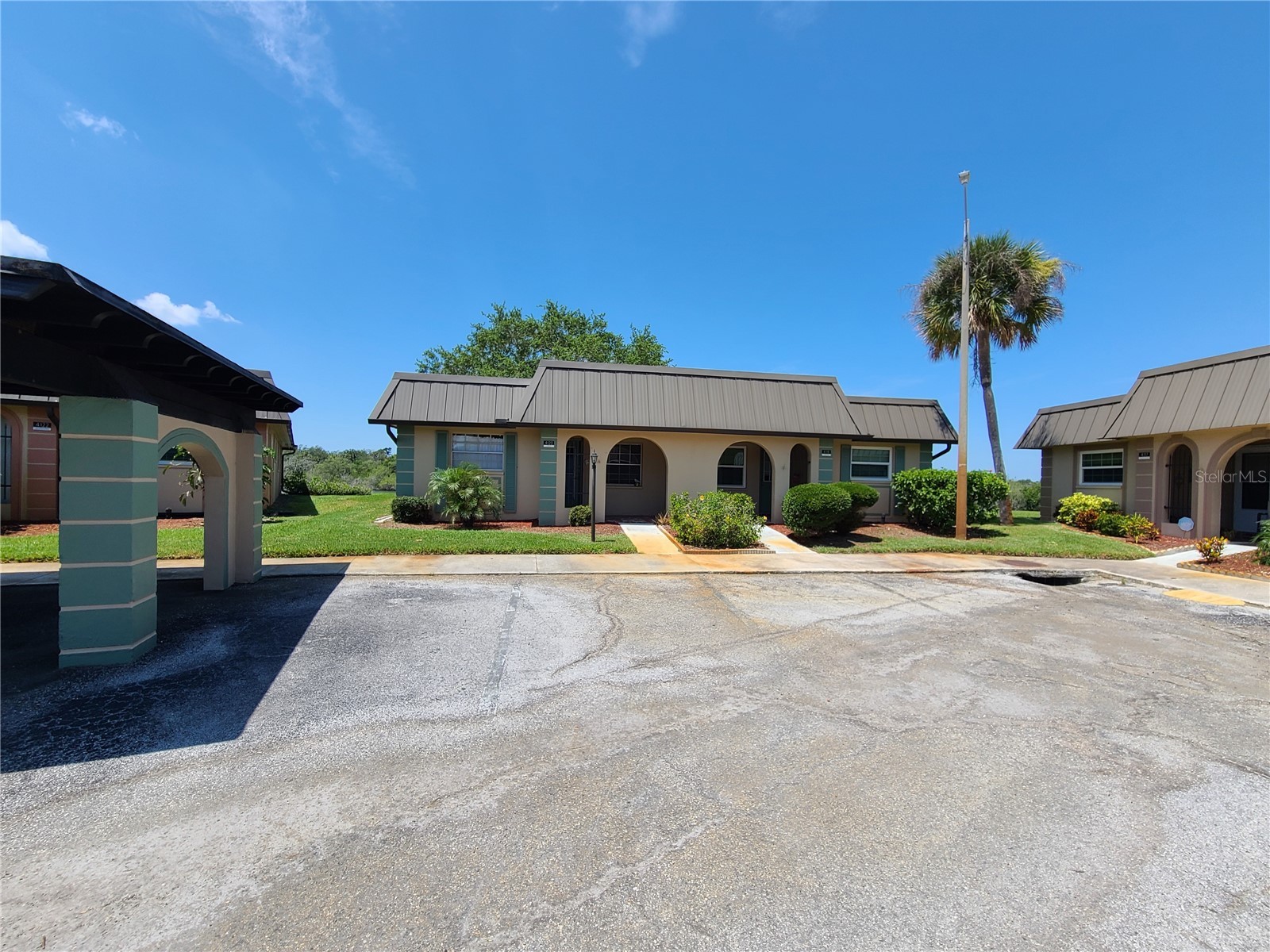 4120 Stratford Drive New Port Richey FL 34652 A4684198 image1