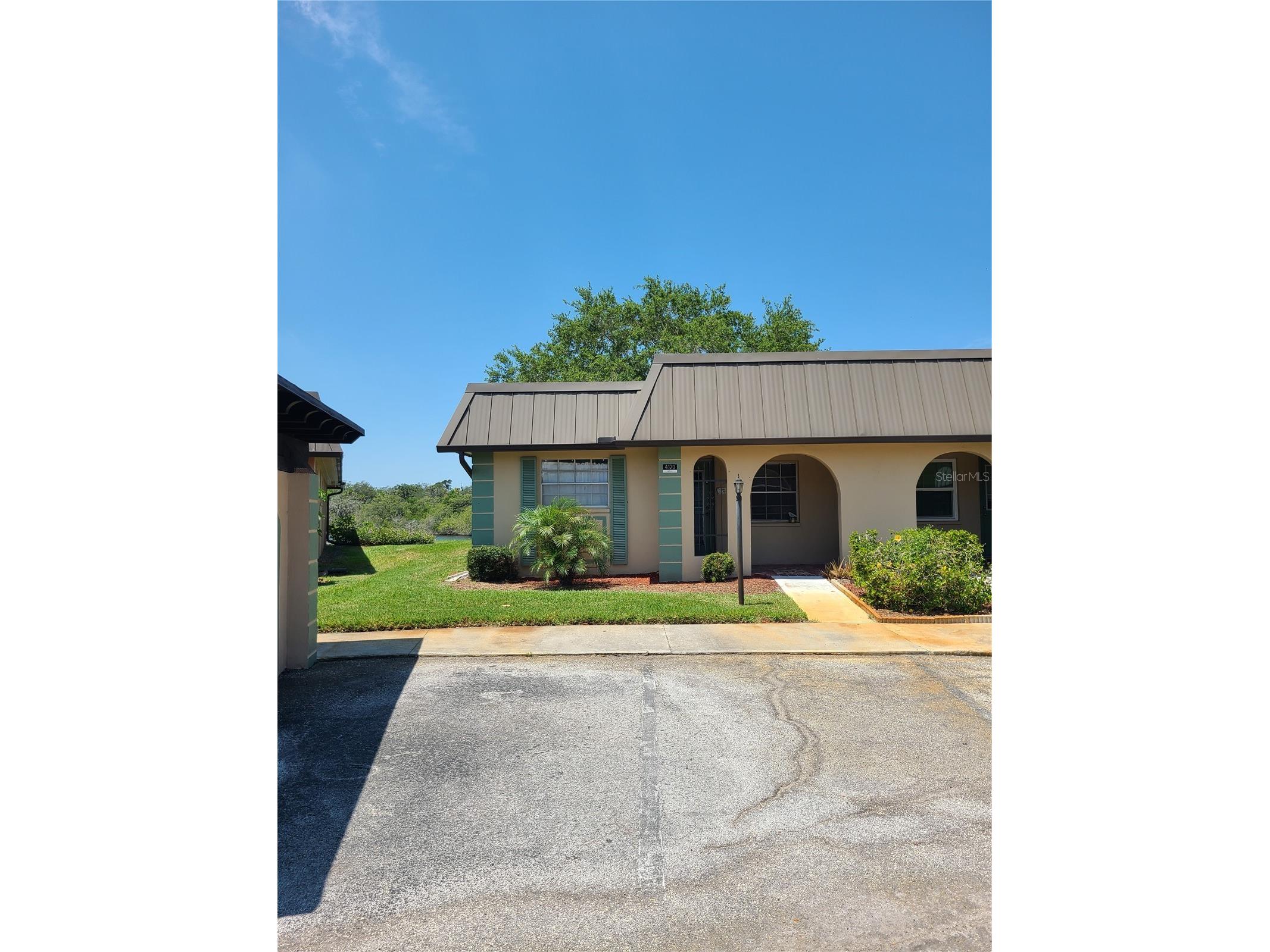 4120 Stratford Drive New Port Richey FL 34652 A4684198 image2