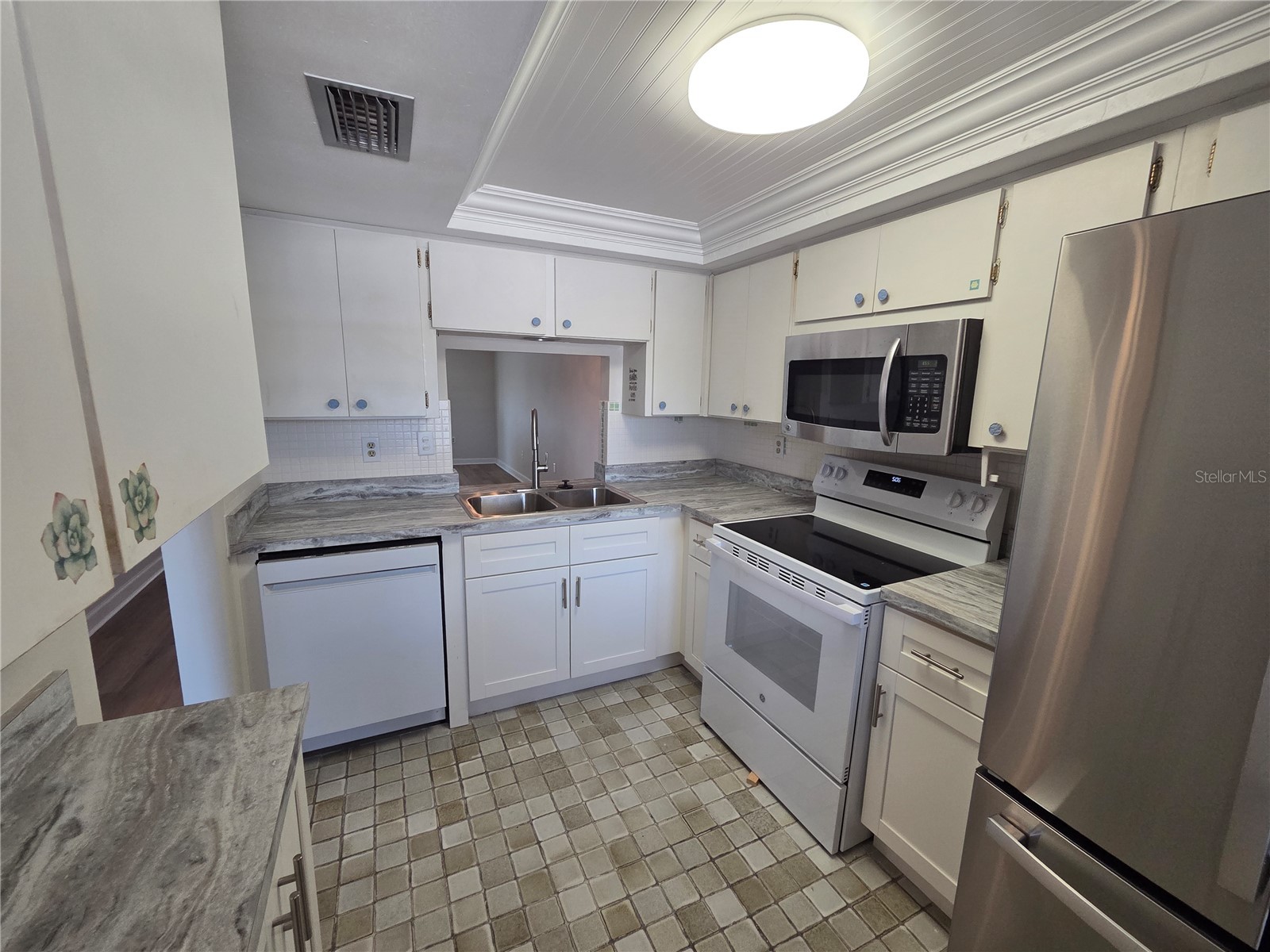 4120 Stratford Drive New Port Richey FL 34652 A4684198 image7