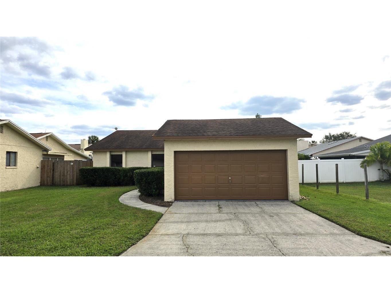 4121 Fishermans Landing Winter Haven FL 33884 - LAKE DEXTER P4932841 image1