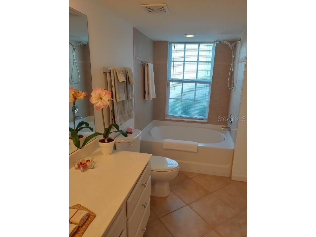 4122 Residence Dr #102 Fort Myers FL 33901 A4668797 image3