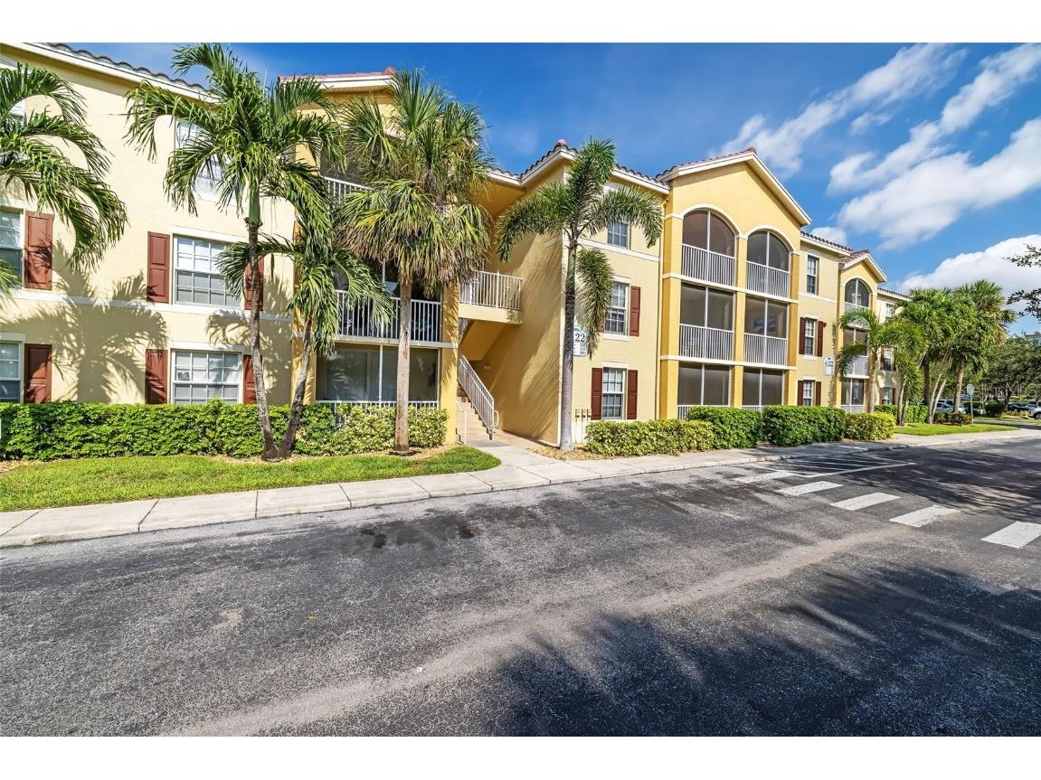 4122 Residence Drive #119 Fort Myers FL 33901 A4575387 image1