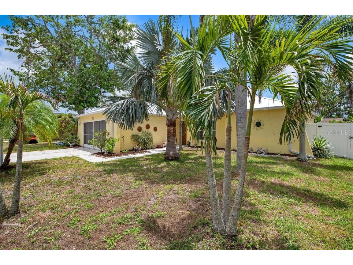 4123 Lancaster Drive Sarasota FL 34241 A4571721 image1