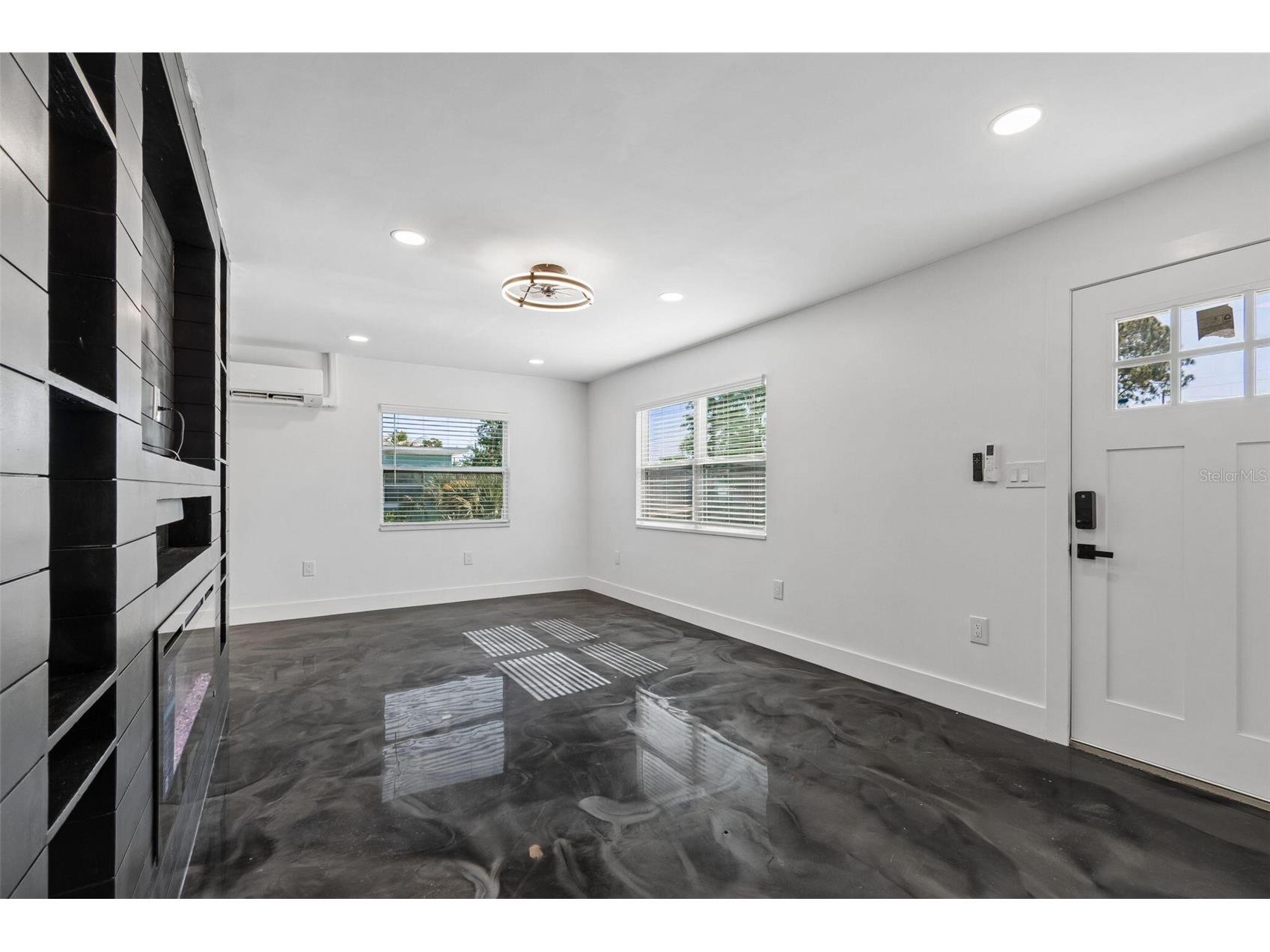 4125 Grove Saint Petersburg FL 33705 O6423685 image16