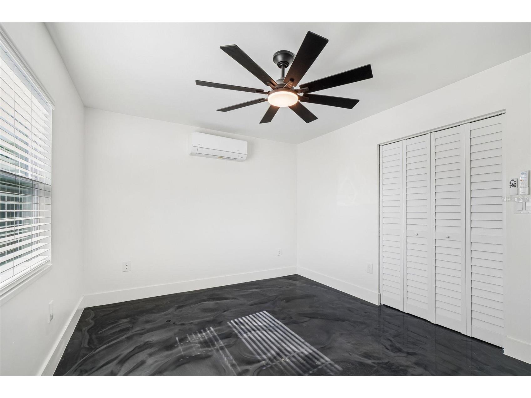 4125 Grove Saint Petersburg FL 33705 O6423685 image27