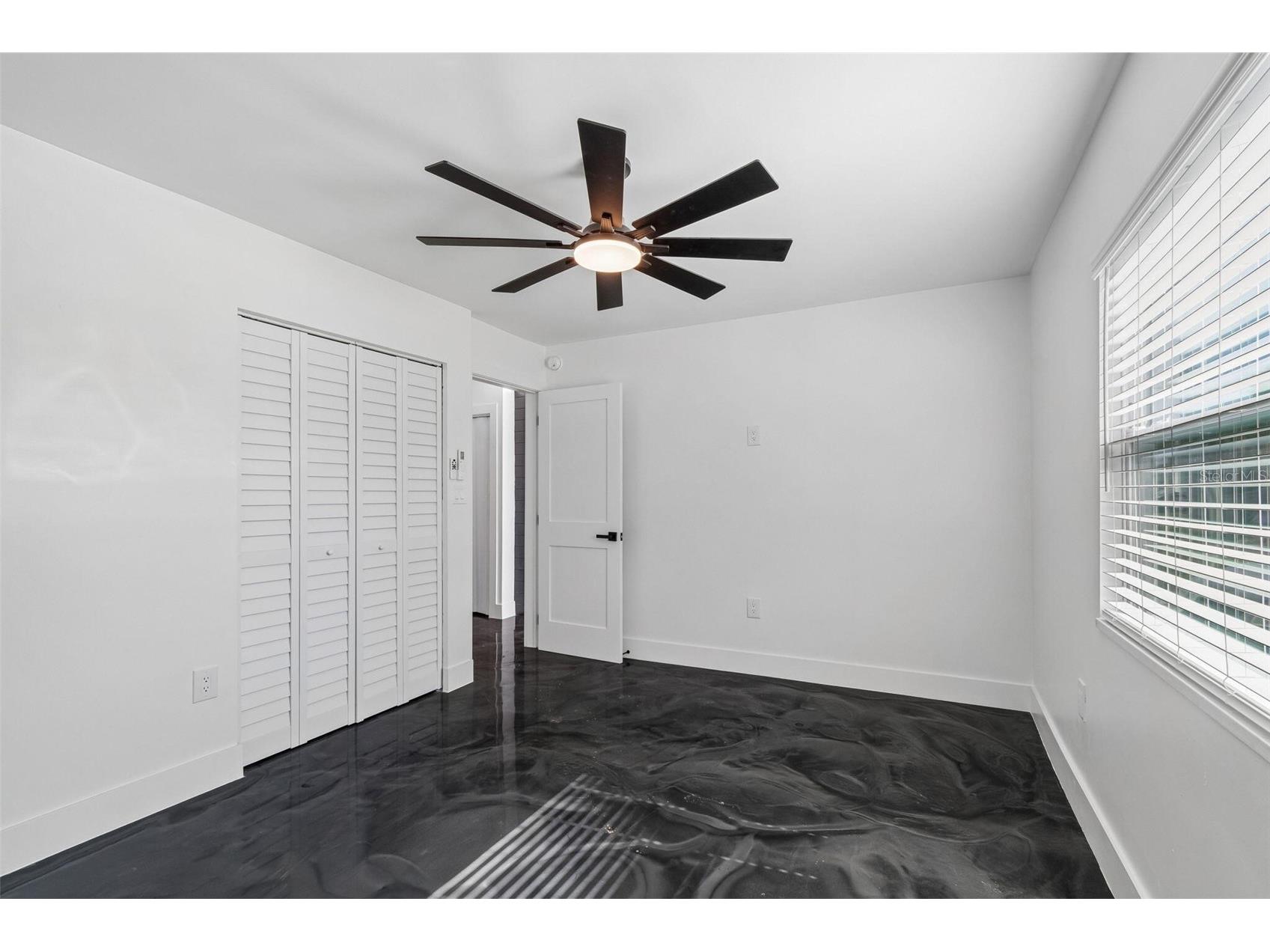 4125 Grove Saint Petersburg FL 33705 O6423685 image31