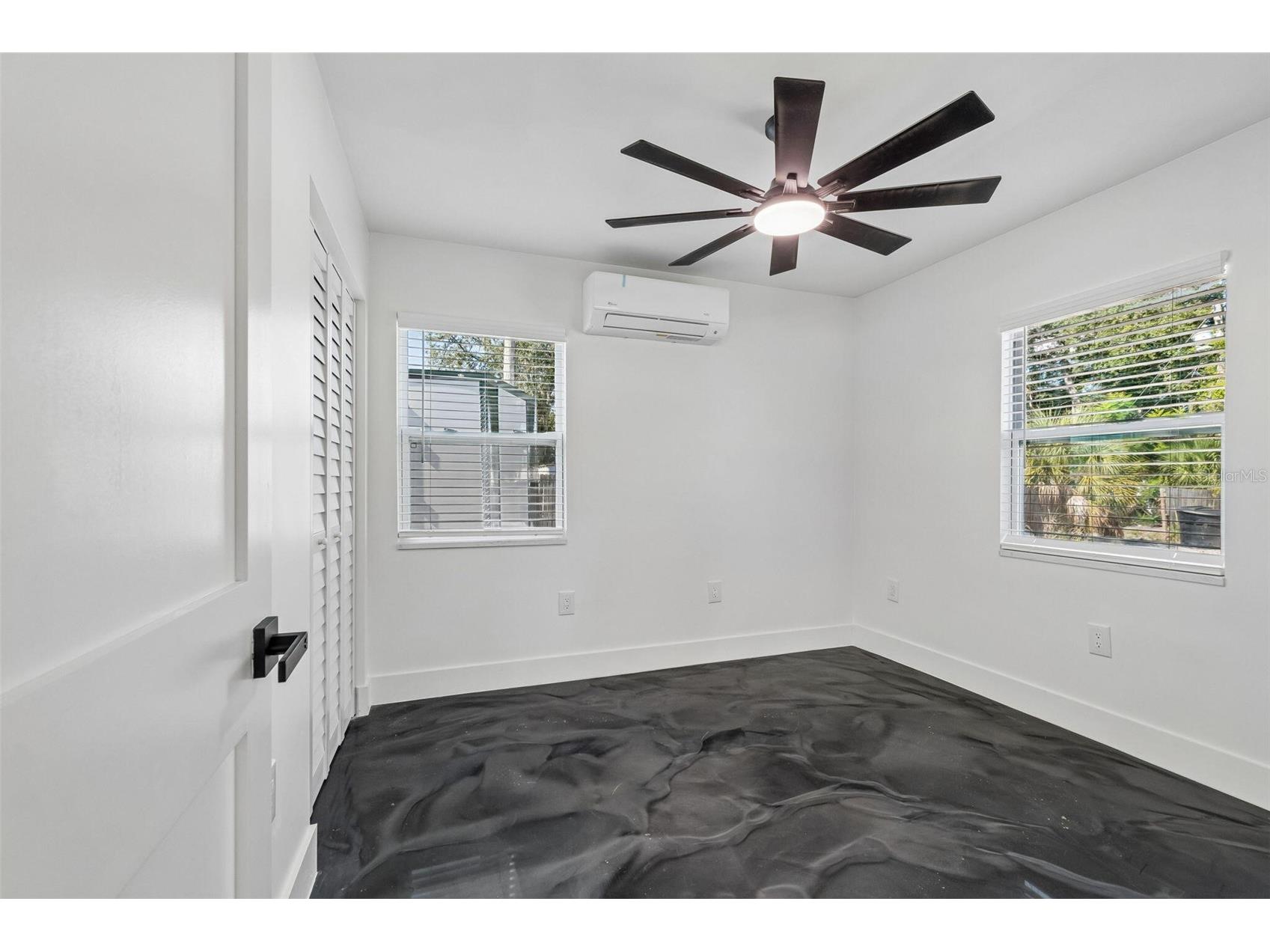 4125 Grove Saint Petersburg FL 33705 O6423685 image35