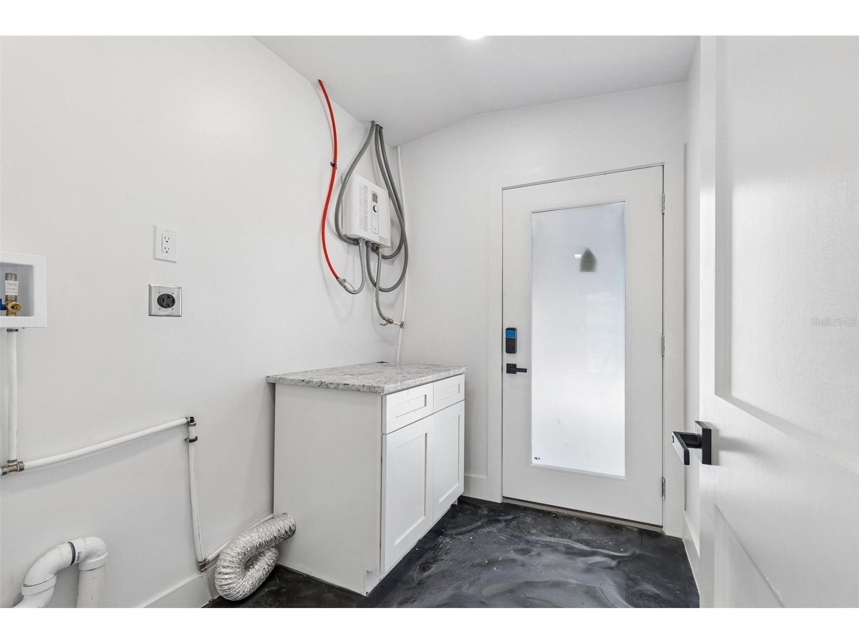 4125 Grove Saint Petersburg FL 33705 O6423685 image39