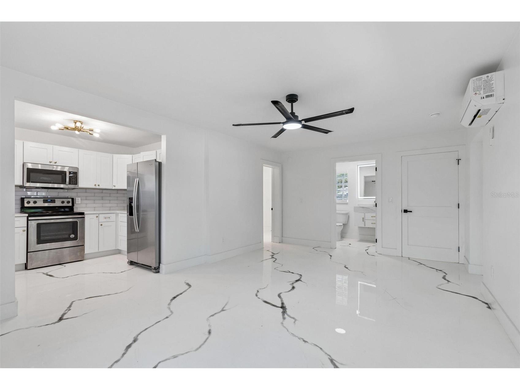 4125 Grove Saint Petersburg FL 33705 O6423685 image44