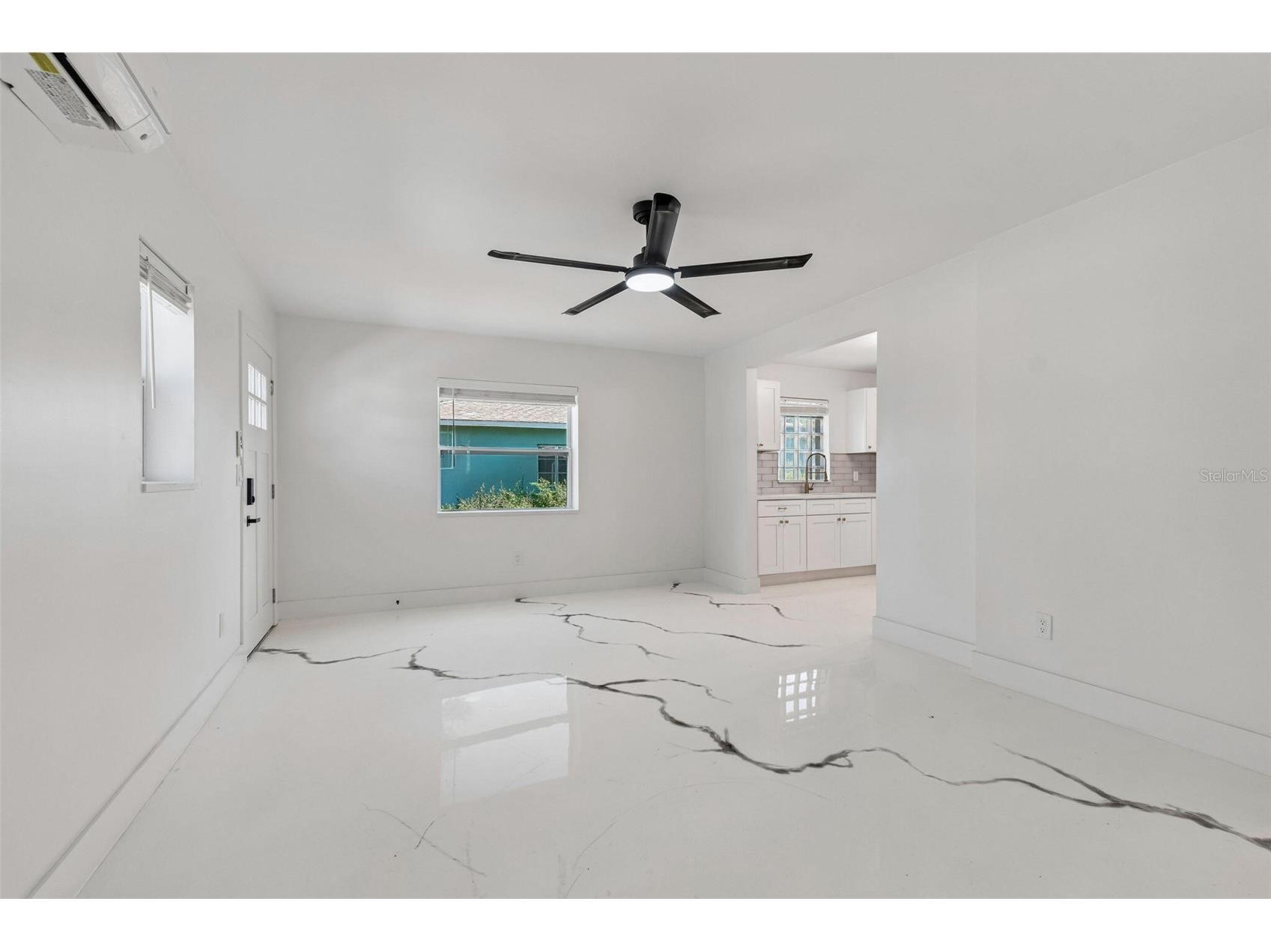 4125 Grove Saint Petersburg FL 33705 O6423685 image53