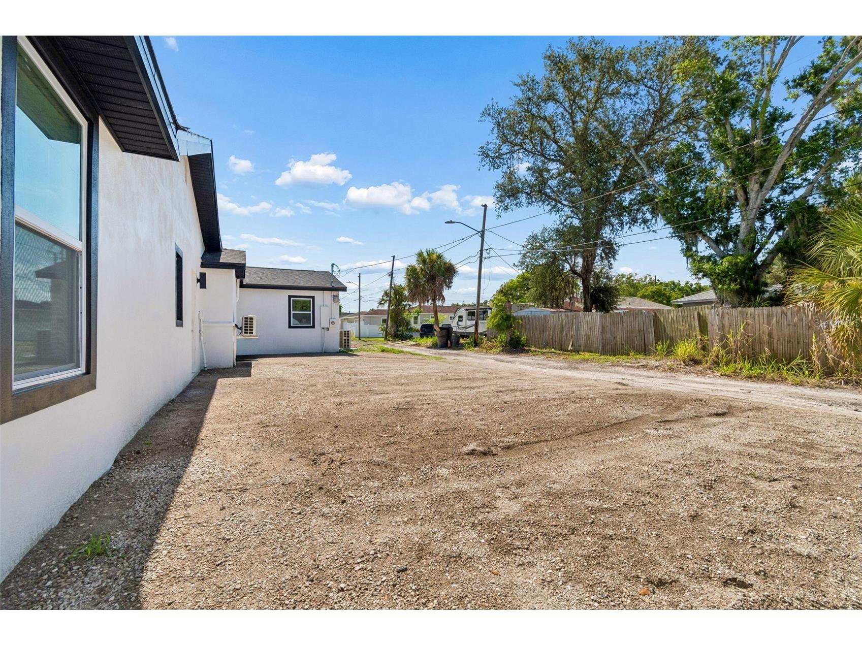 4125 Grove Saint Petersburg FL 33705 O6423685 image58