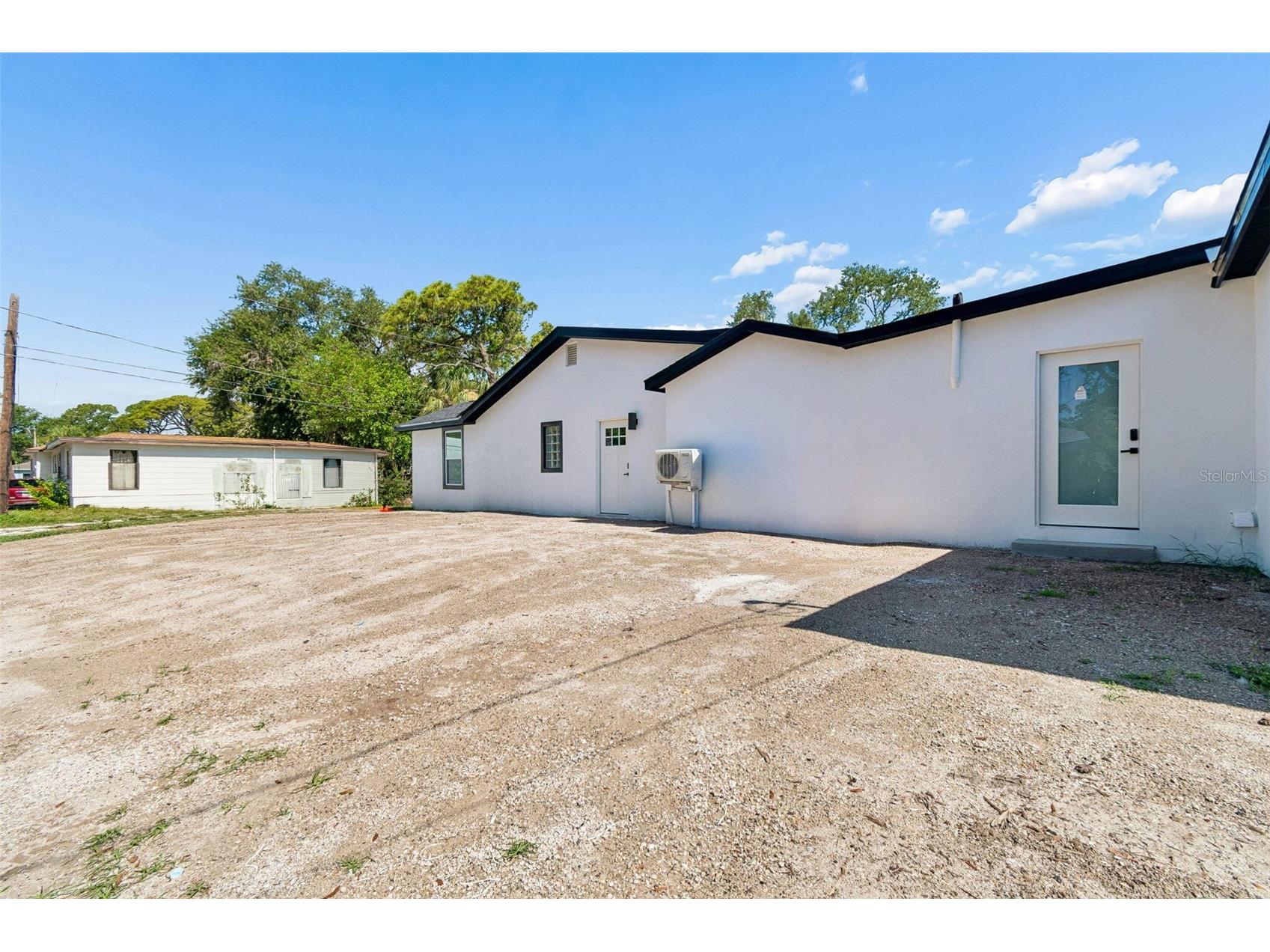 4125 Grove Saint Petersburg FL 33705 O6423685 image60