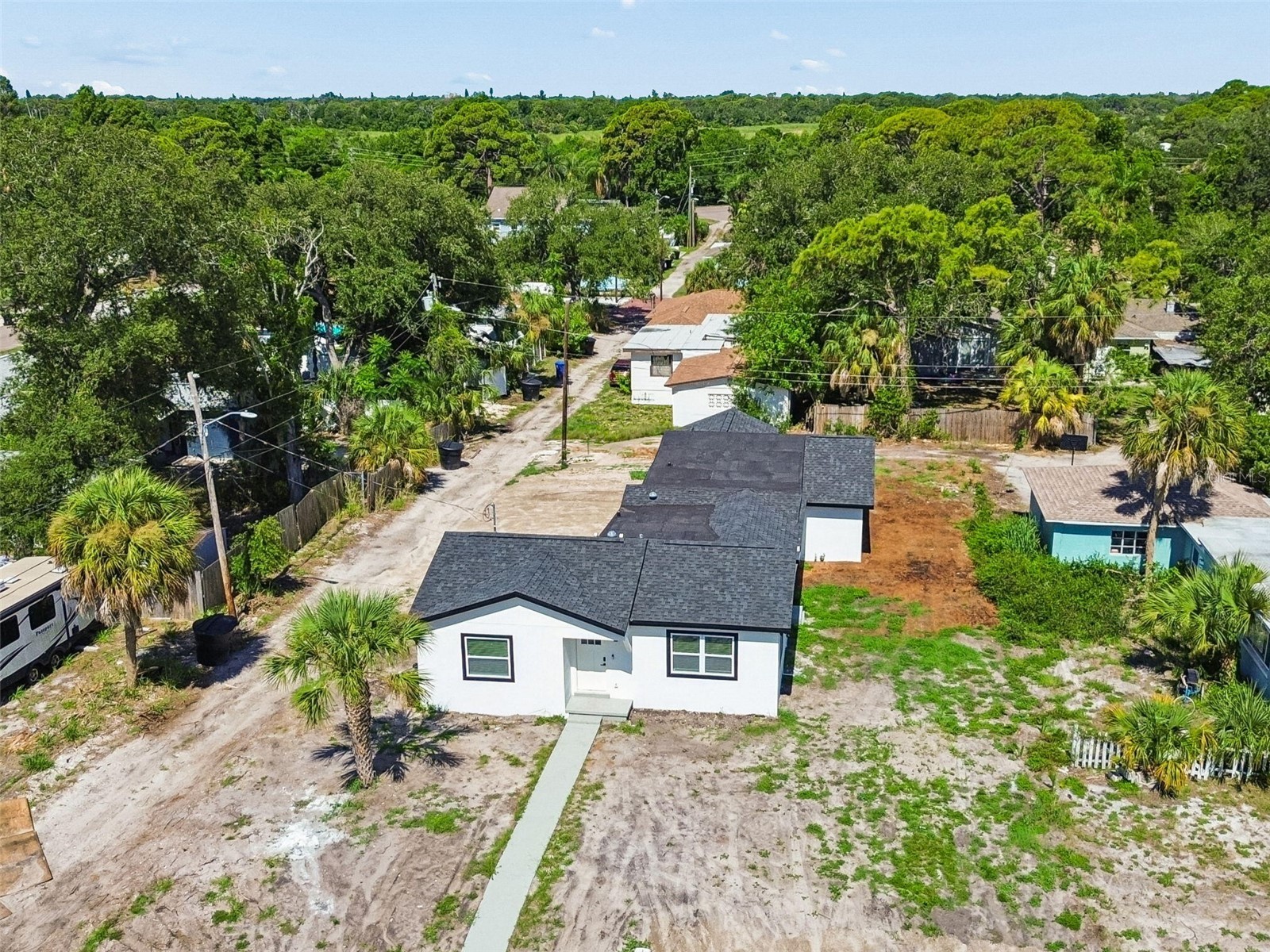 4125 Grove Saint Petersburg FL 33705 O6423685 image61