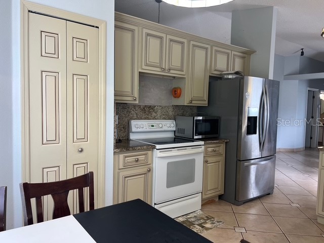 4125 Hampshire Village Court Orlando FL 32822 TB8504987 image4