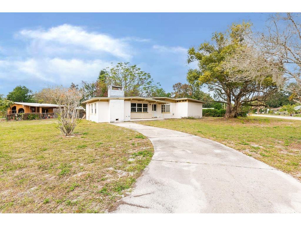 4125 Poinsettia Avenue Mount Dora FL 32757 V4933730 image1
