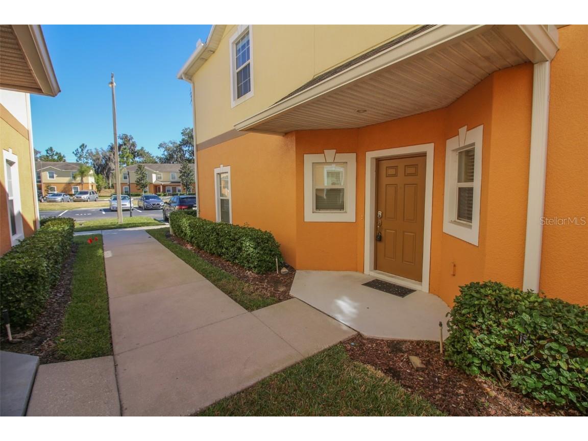 4125 Shade Tree Lane Lakeland FL 33812 L4945658 image1