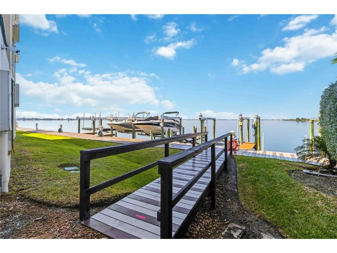 4125 W End Road #306 Cocoa Beach FL 32931 - BANANA RIVER TB8450074 image25