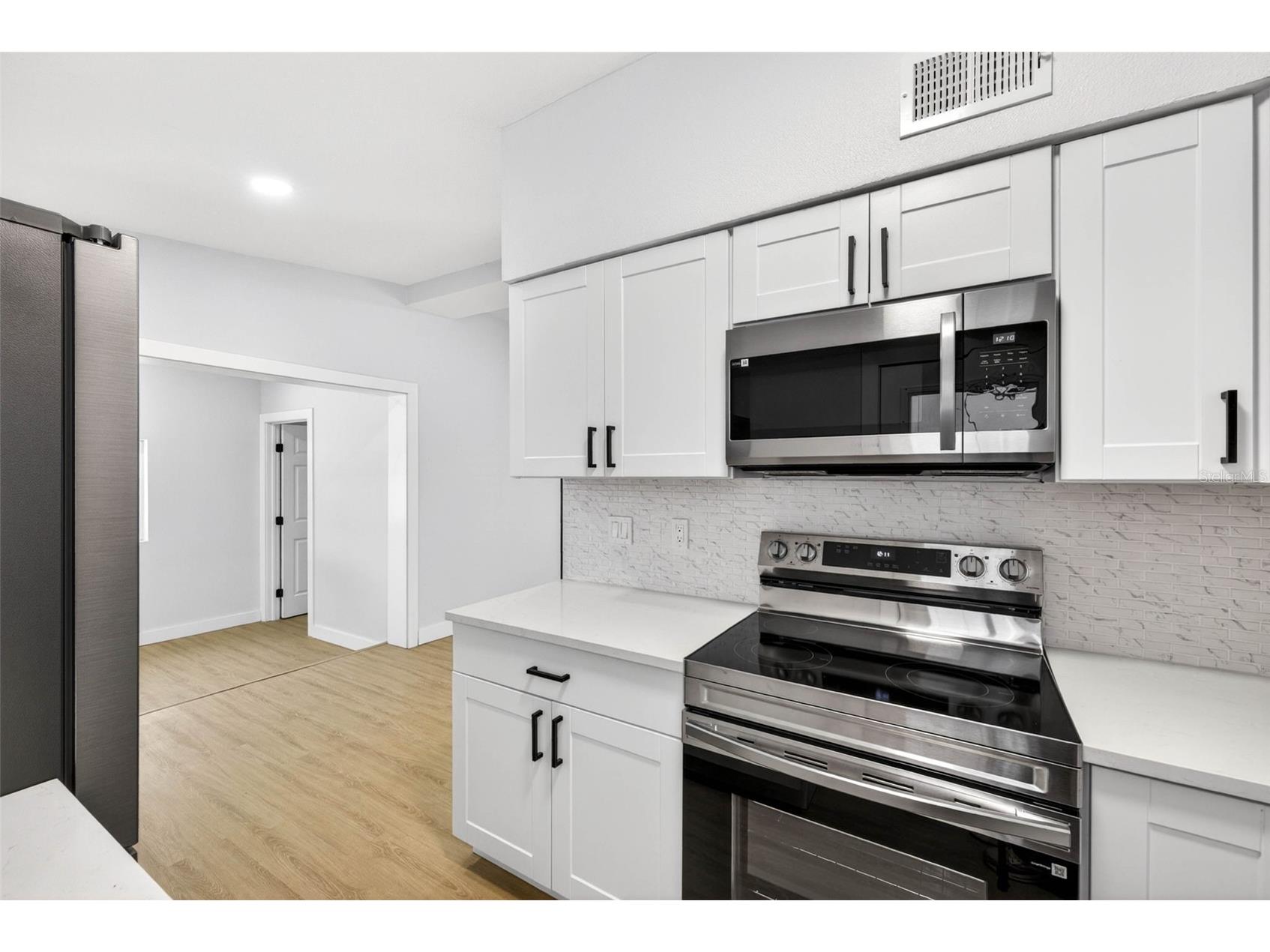 4127 12th Avenue S Saint Petersburg FL 33711 TB8499950 image11