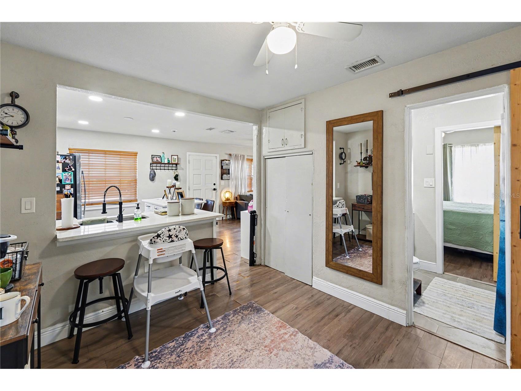 4127 6th Avenue Saint Petersburg FL 33713 TB8511220 image8