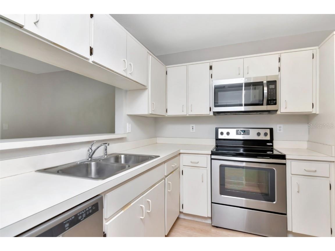 4127 Brentwood Park Circle Tampa FL 33624 TB8443522 image18