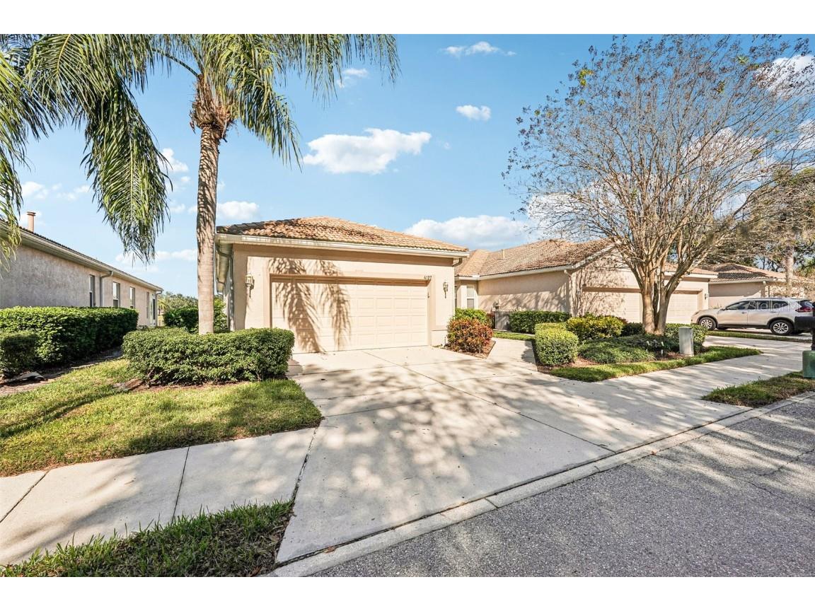 4127 Cascade Falls Drive Sarasota FL 34243 A4675487 image1