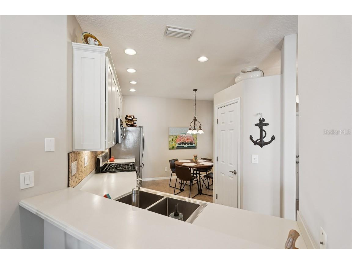 4127 Cascade Falls Drive Sarasota FL 34243 A4675487 image12