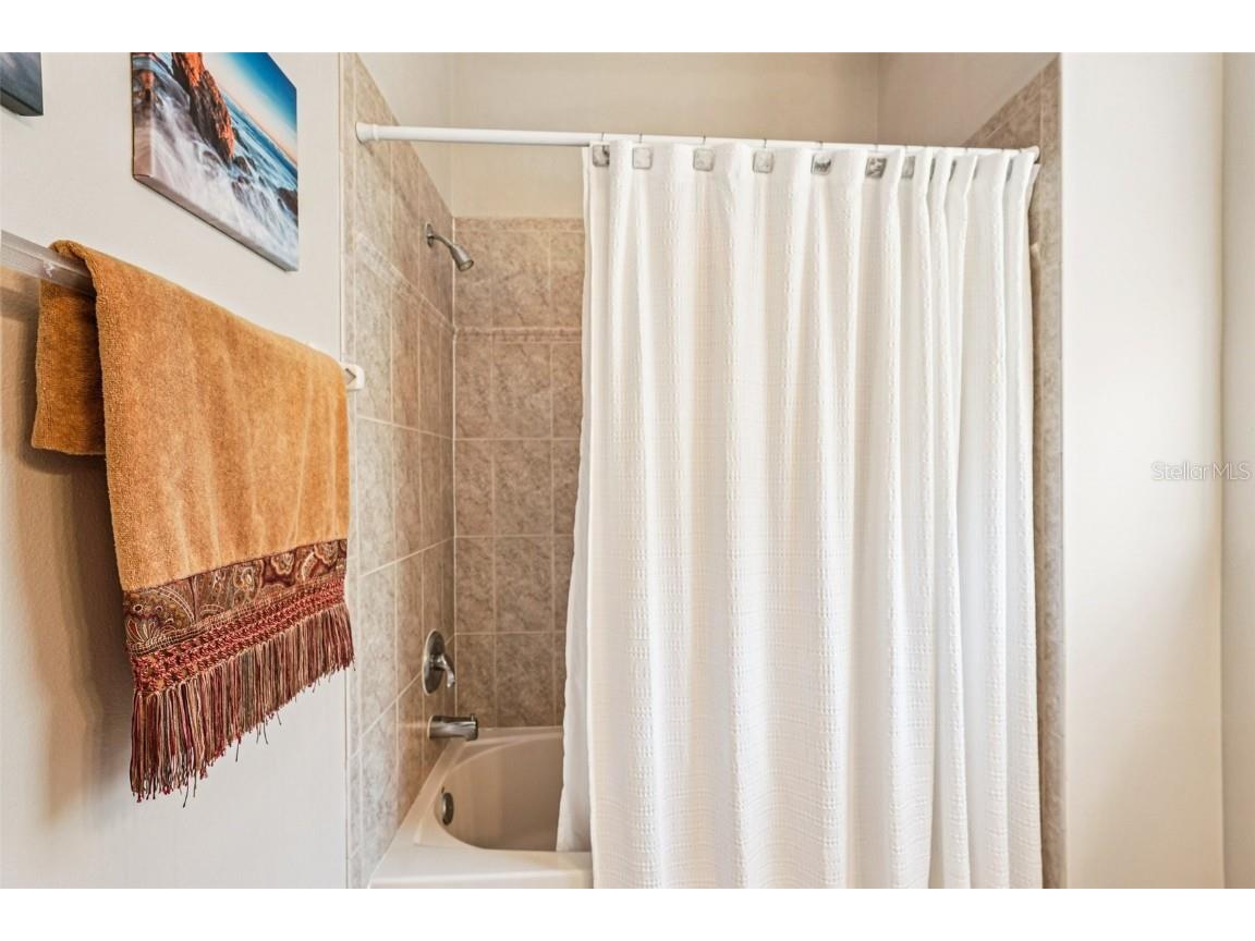 4127 Cascade Falls Drive Sarasota FL 34243 A4675487 image26