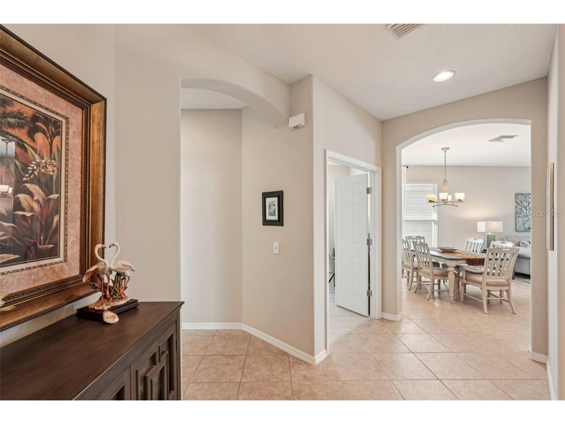 4127 Cascade Falls Drive Sarasota FL 34243 A4675487 image7