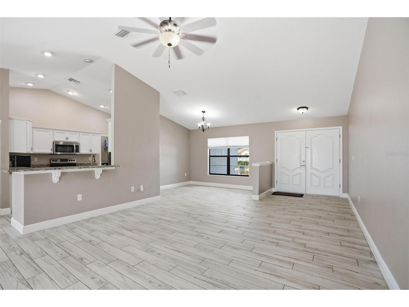 4128 Everett Avenue Spring Hill FL 34609 W7884518 image3