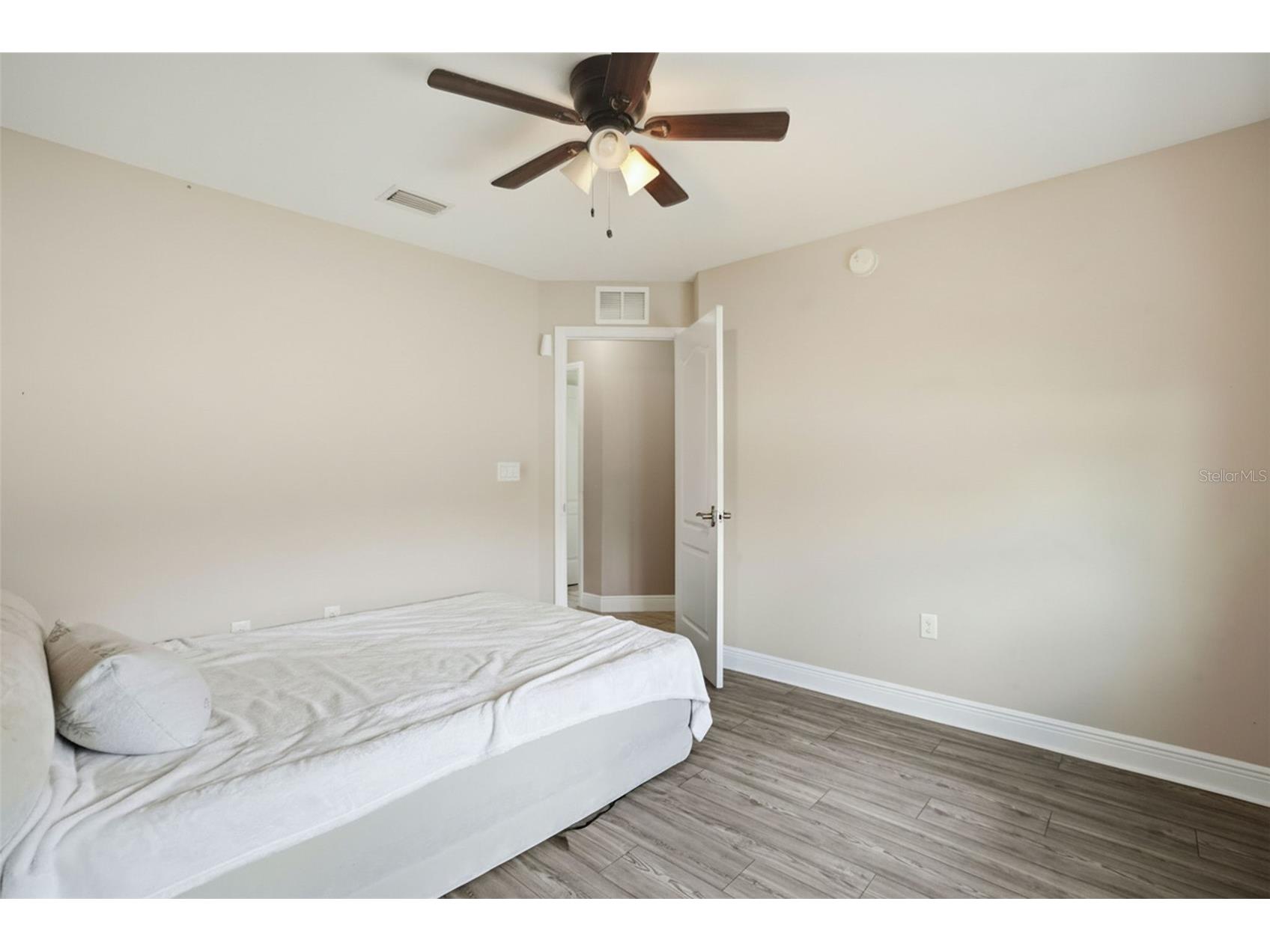 4128 Everett Avenue Spring Hill FL 34609 W7884518 image35