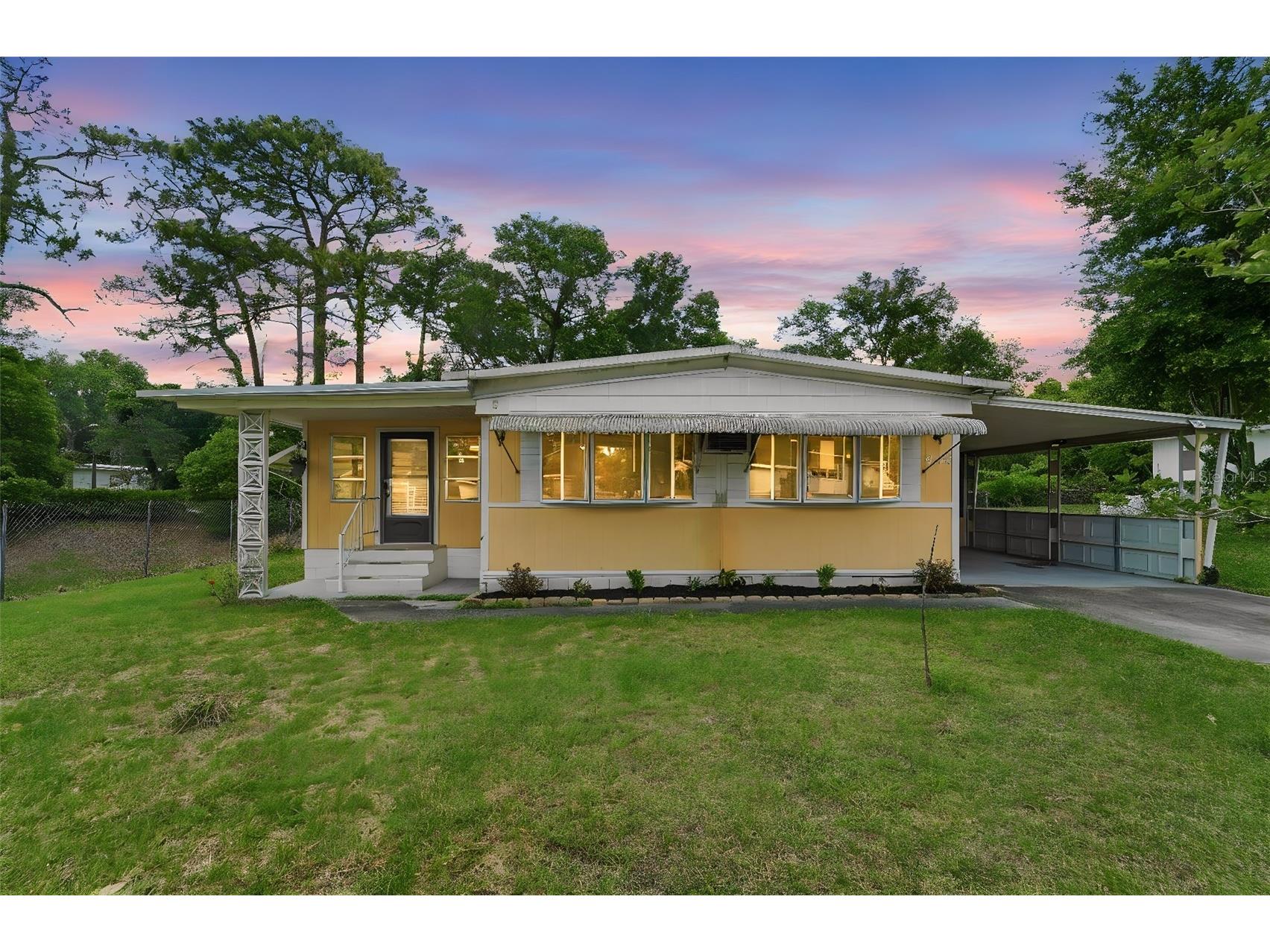 4128 Woodland Circle Deland FL 32724 V4948973 image1