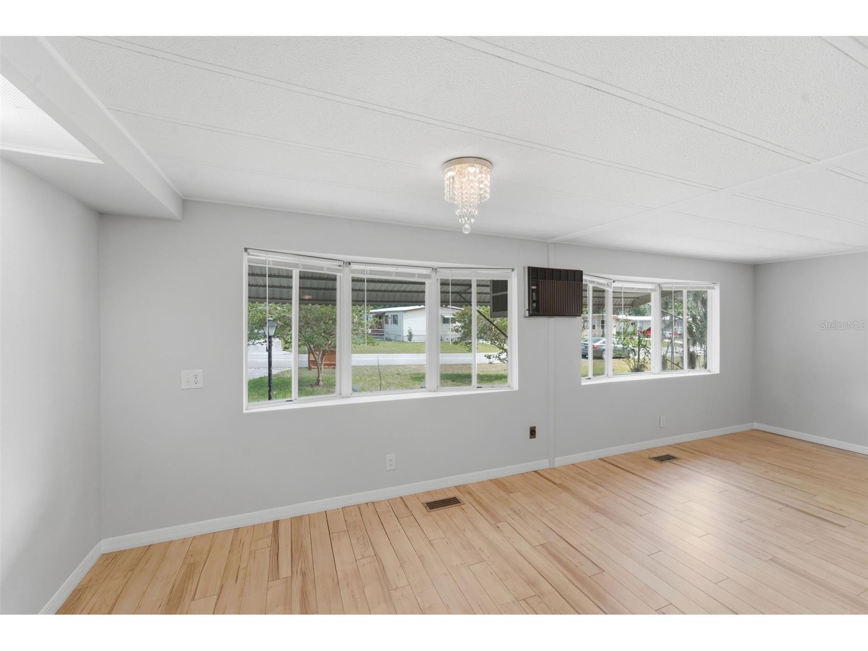 4128 Woodland Circle Deland FL 32724 V4948973 image21