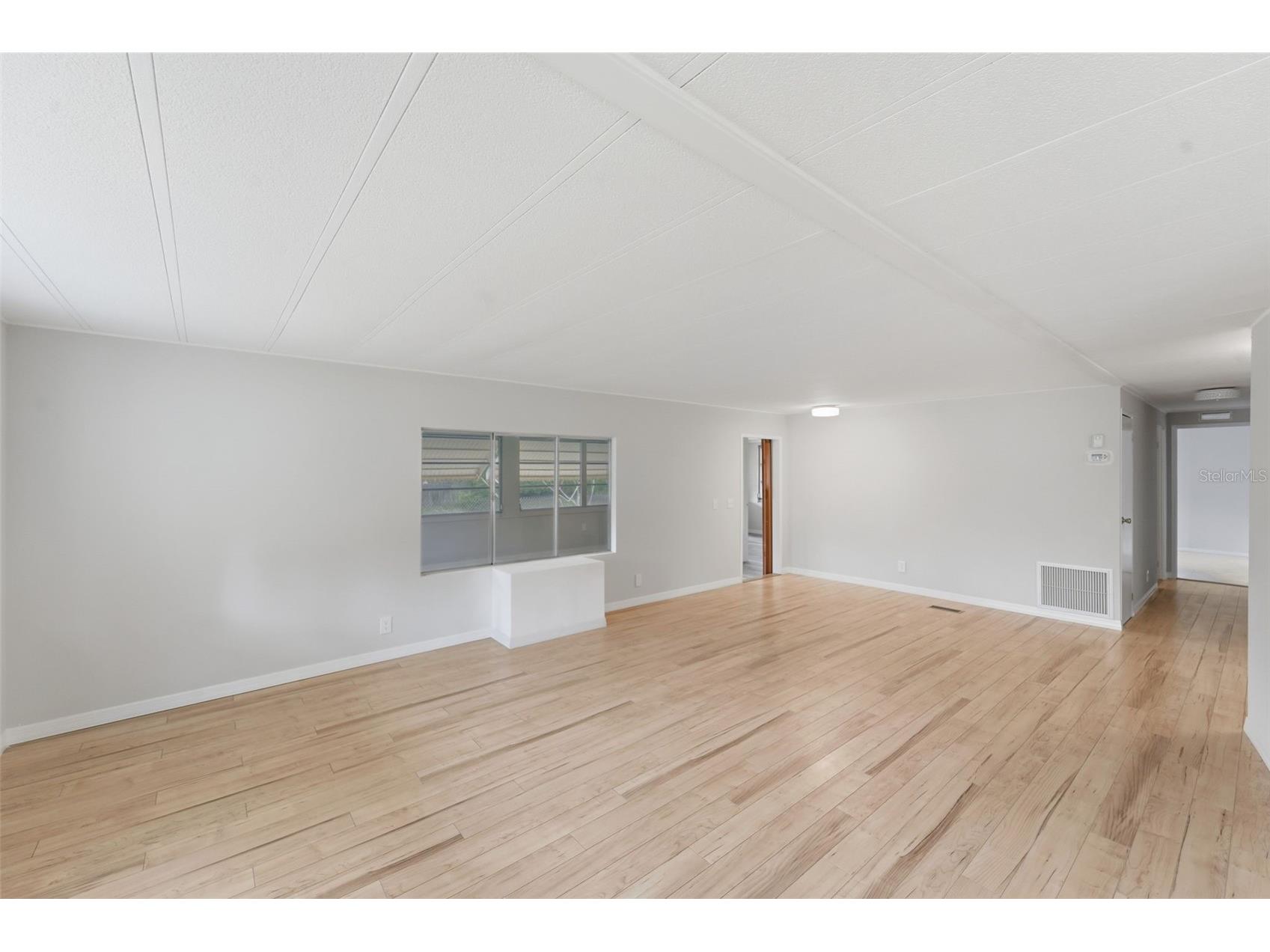 4128 Woodland Circle Deland FL 32724 V4948973 image24