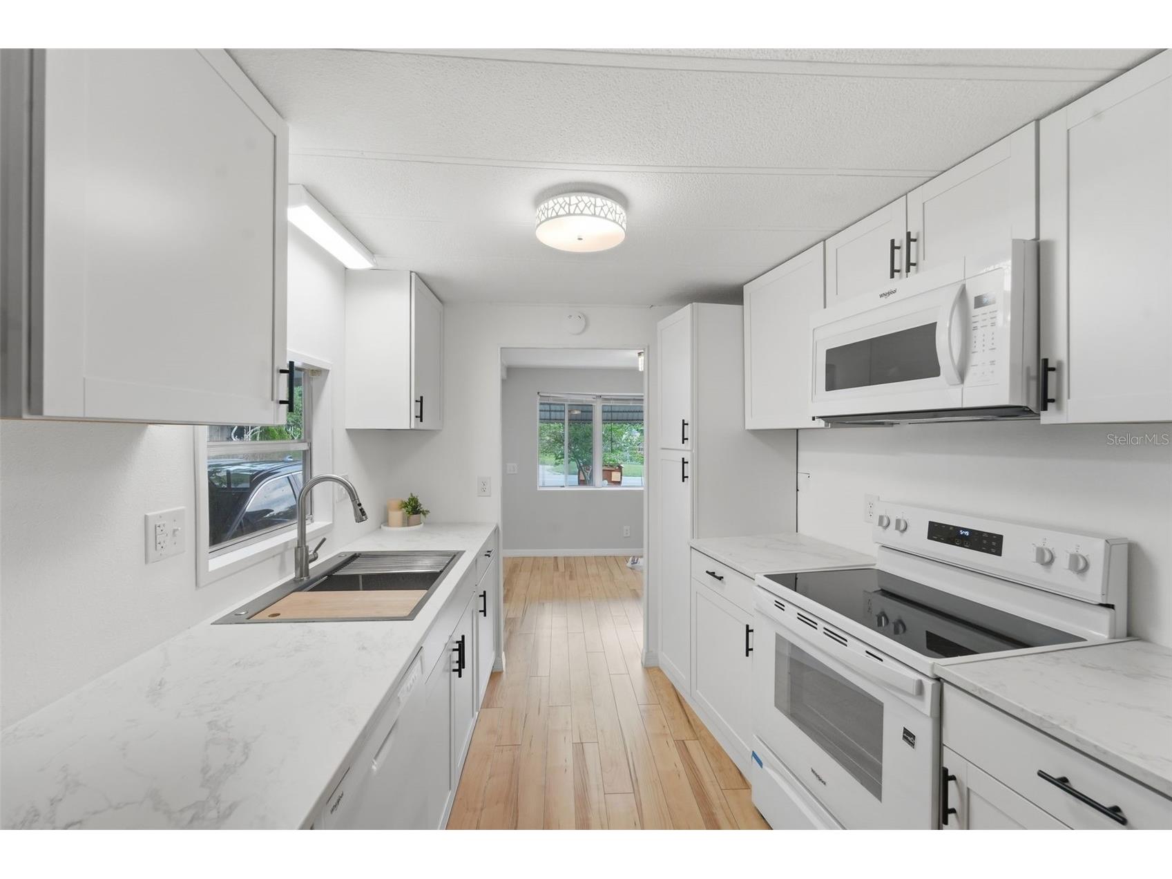 4128 Woodland Circle Deland FL 32724 V4948973 image4