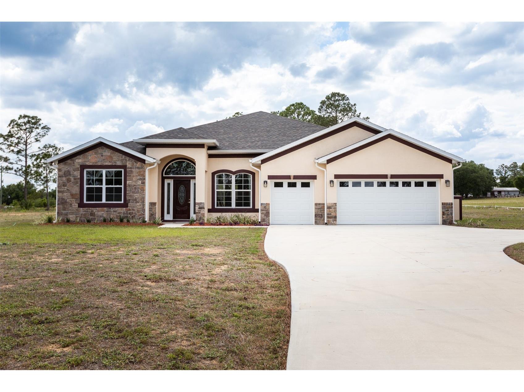 41289 County Road 452 Leesburg FL 34788 V4948613 image1