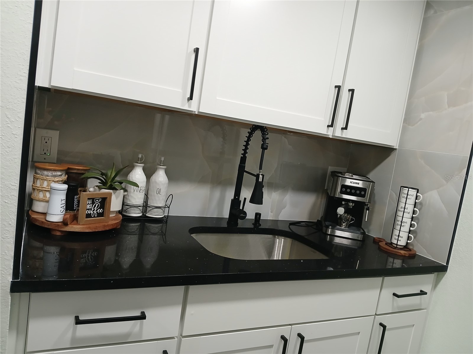 4129 Dolphin Drive #1 Tampa FL 33617 TB8471475 image7